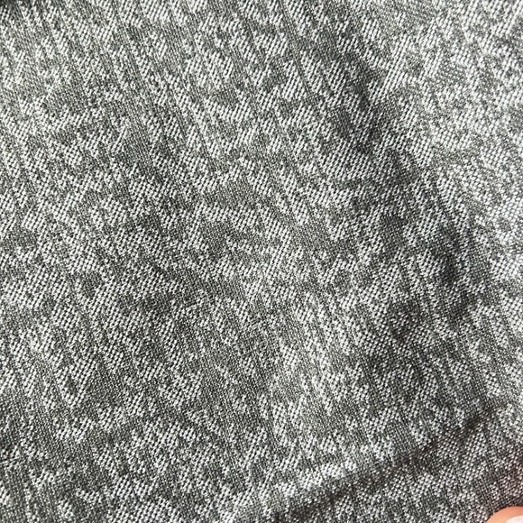 NWOT Gray Gymshark Mark Seamless Women’s Leggings with tummy control - Picture 5 of 5